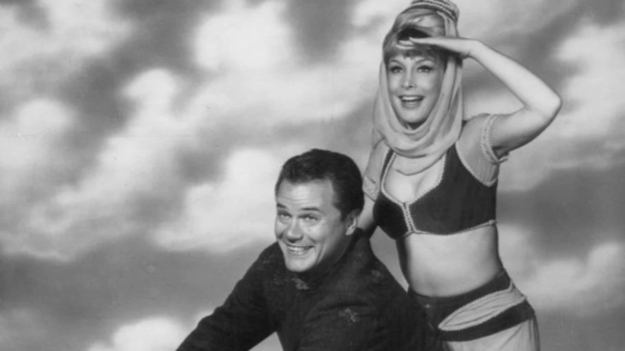 I Dream of Jeannie: Bottle Magic